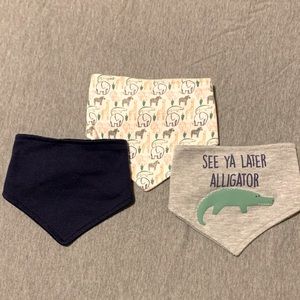 4/$10 3PC Bandana Bib Set